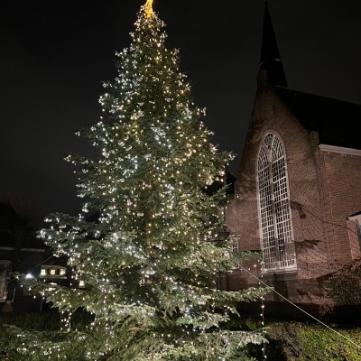 Kerstboom ontsteken